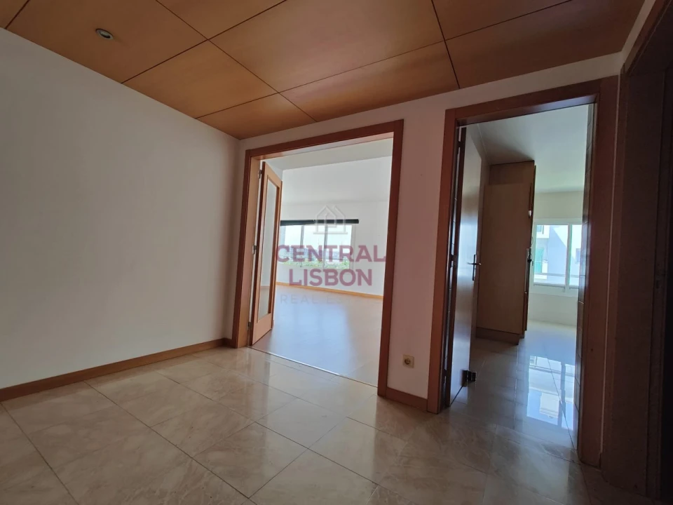 Apartamento T3 para Arrendamento em Parque das Nações Foto 26