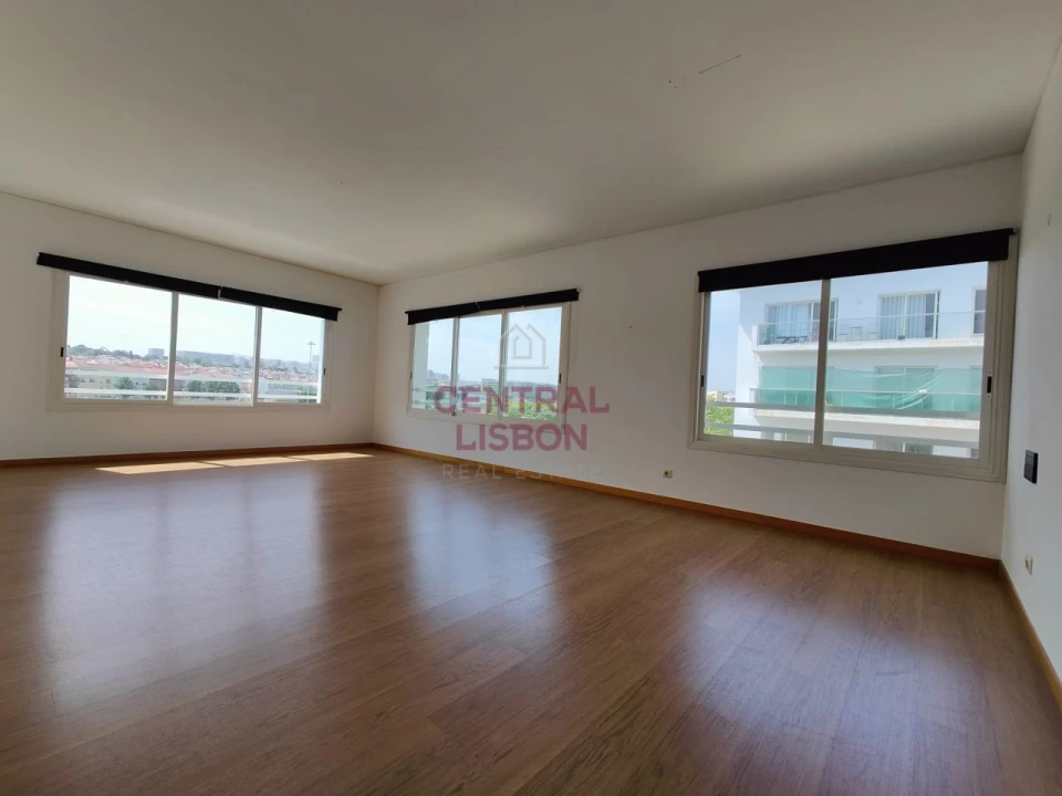 Apartamento T3 para Arrendamento em Parque das Nações Foto 5