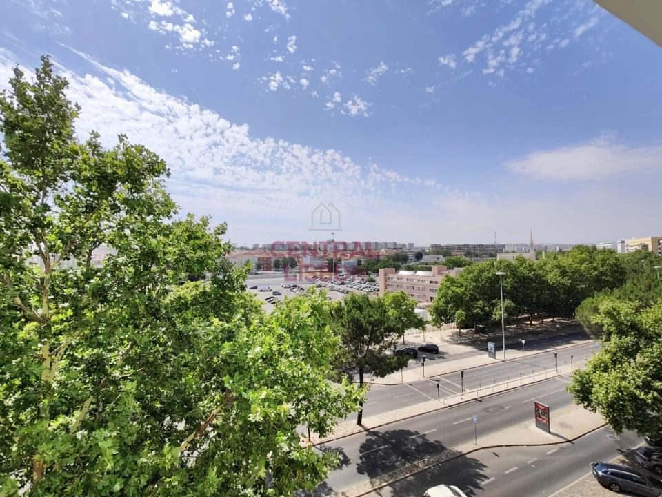 Apartamento T3 para Arrendamento em Parque das Nações Foto 22
