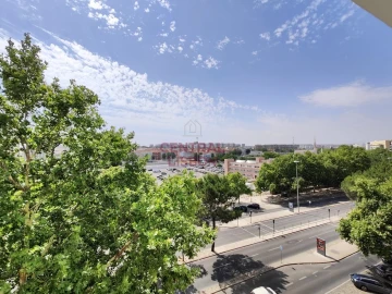 Apartamento T3 para Arrendamento em Parque das Nações