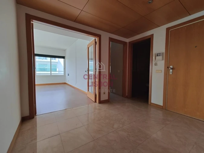 Apartamento T3 para Arrendamento em Parque das Nações Foto 25