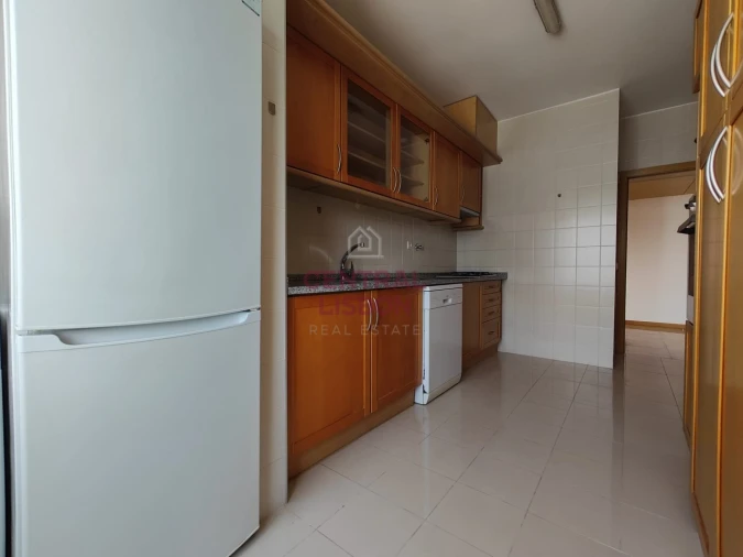 Apartamento T3 para Arrendamento em Parque das Nações Foto 7