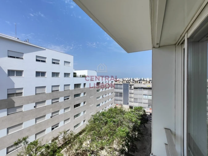 Apartamento T3 para Arrendamento em Parque das Nações Foto 23
