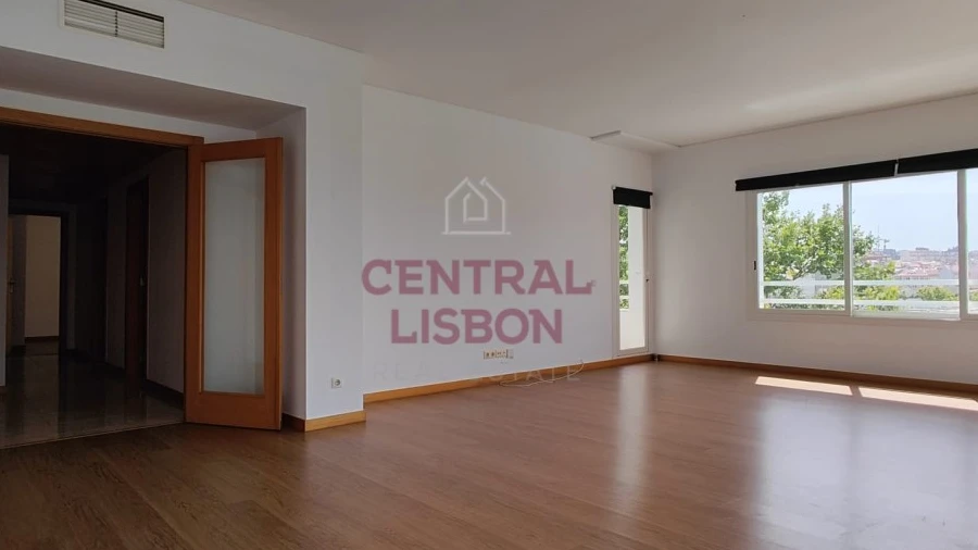 Apartamento T3 para Arrendamento em Parque das Nações