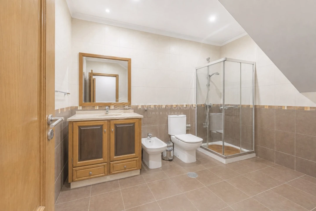 Moradia T6 para Venda em Bougado (São Martinho e Santiago) Foto 33