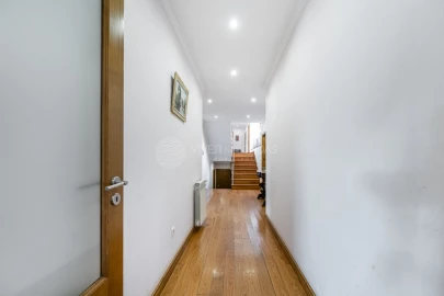 Moradia T6 para Venda em Bougado (São Martinho e Santiago)