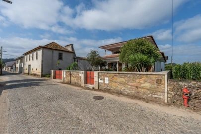 Moradia T6 para Venda em Bougado (São Martinho e Santiago)