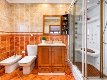 Moradia T6 para Venda em Bougado (São Martinho e Santiago)