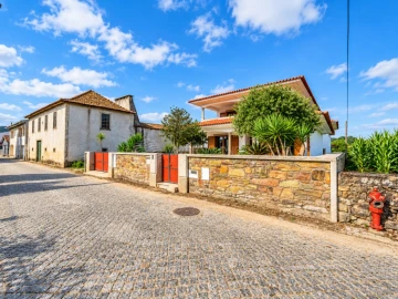 Moradia T6 para Venda em Bougado (São Martinho e Santiago)