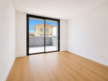 Apartamento T1 para Venda em Madalena