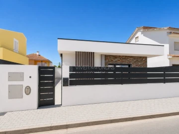 Moradia T3 para Venda em Fernao Ferro