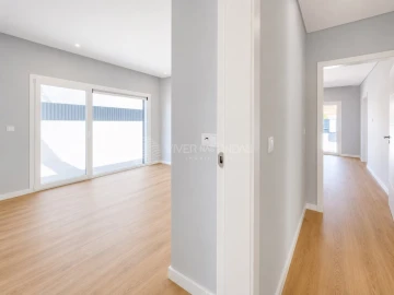 Moradia T3 para Venda em Fernao Ferro