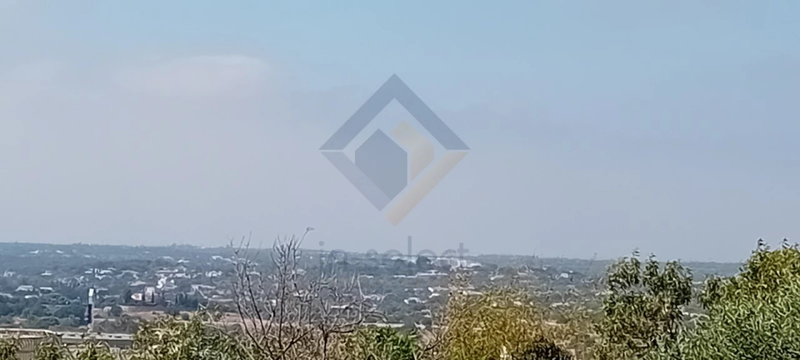 Moradia T5 para Venda em Santa Barbara de Nexe Foto 8