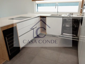 Moradia T4 para Venda em Fernao Ferro