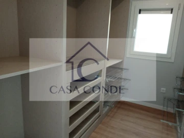 Moradia T4 para Venda em Fernao Ferro