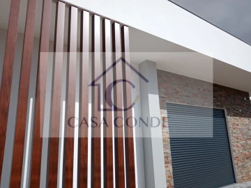 Moradia T4 para Venda em Fernao Ferro