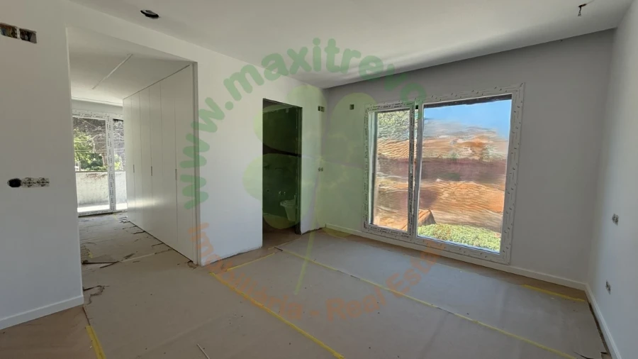 Moradia T4 para Venda em Charneca de Caparica e Sobreda Foto 22