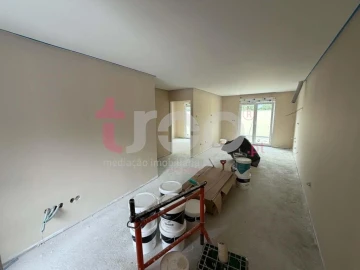 Moradia T1 para Venda em Barcelinhos