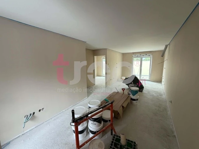 Moradia T1 para Venda em Barcelinhos Foto 4