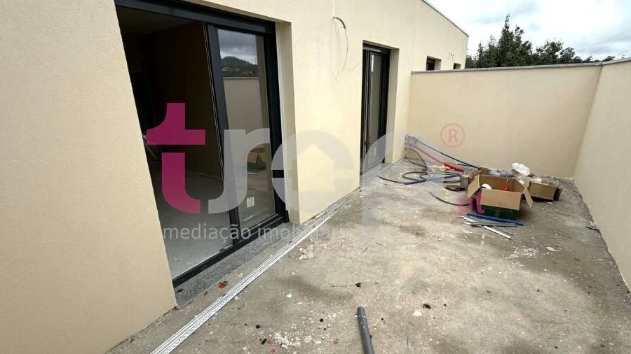 Moradia T2 para Venda em Barcelinhos