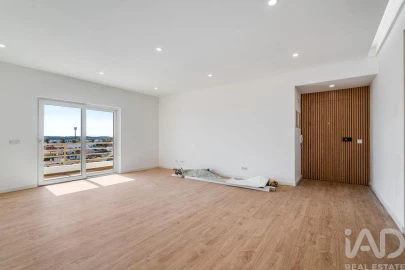 Apartamento T3 para Venda em Lagos (São Sebastião e Santa Maria)