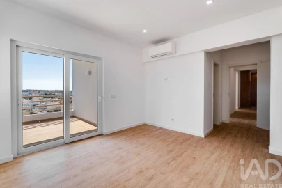 Apartamento T3 para Venda em Lagos (São Sebastião e Santa Maria)