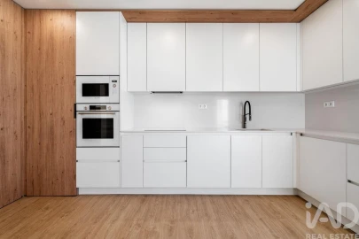 Apartamento T3 para Venda em Lagos (São Sebastião e Santa Maria)