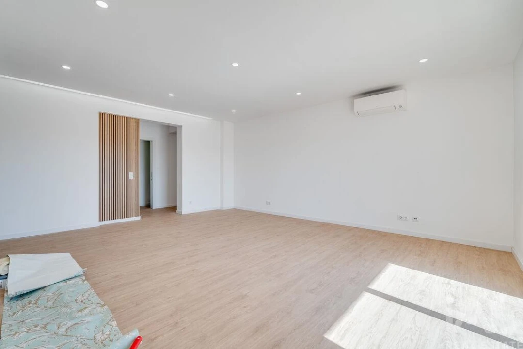 Apartamento T3 para Venda em Lagos (São Sebastião e Santa Maria) Foto 3
