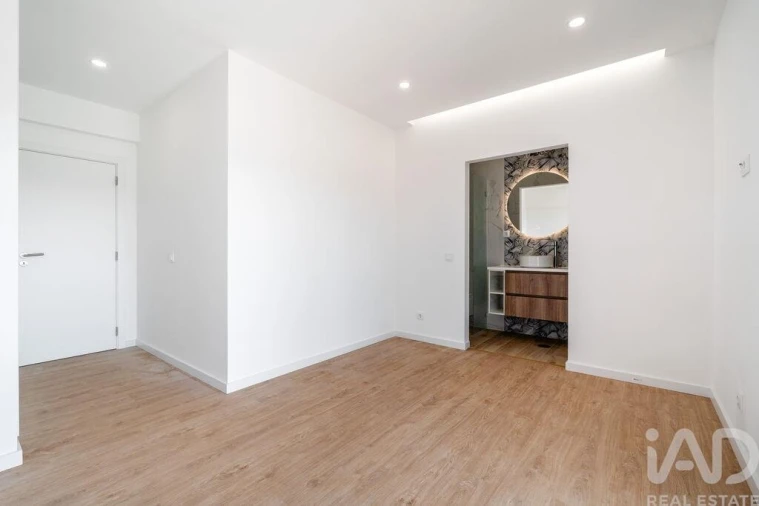 Apartamento T3 para Venda em Lagos (São Sebastião e Santa Maria) Foto 17