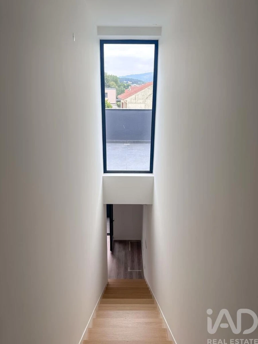 Apartamento T2 para Arrendamento em Arca e Ponte de Lima Foto 8