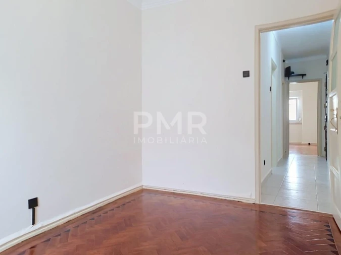 Apartamento T1 para Arrendamento em Avenidas Novas Foto 8