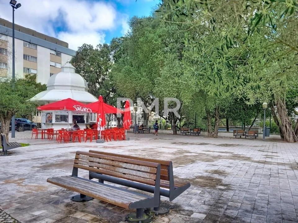 Apartamento T1 para Arrendamento em Avenidas Novas Foto 10