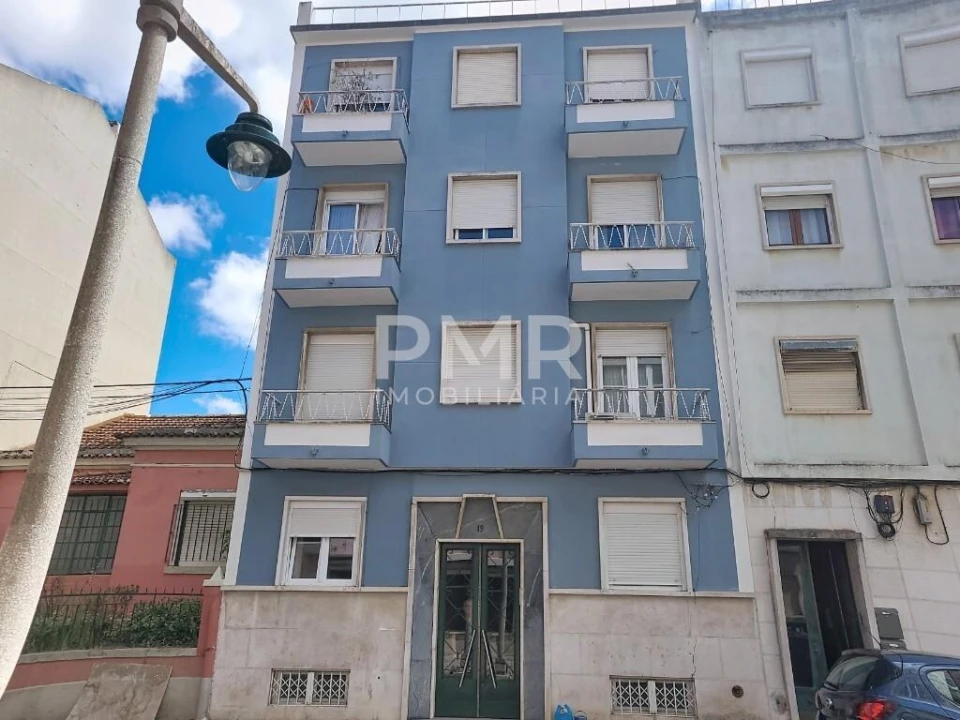 Apartamento T1 para Arrendamento em Avenidas Novas Foto 9