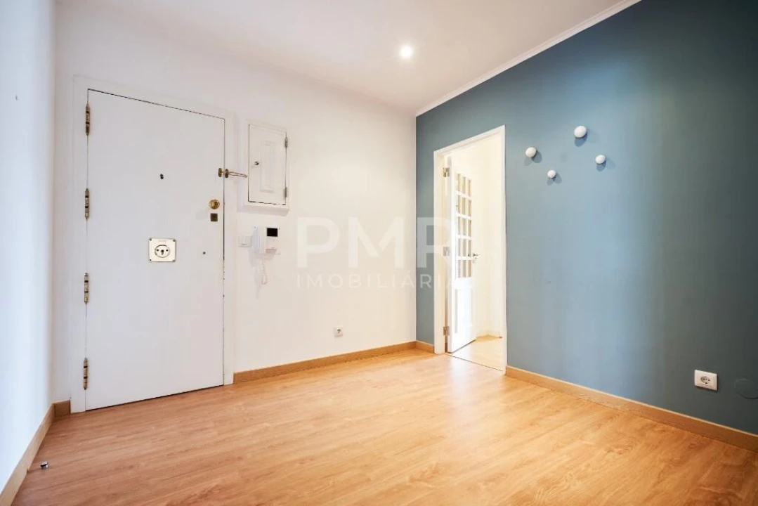 Apartamento T3 para Arrendamento em Lumiar Foto 9