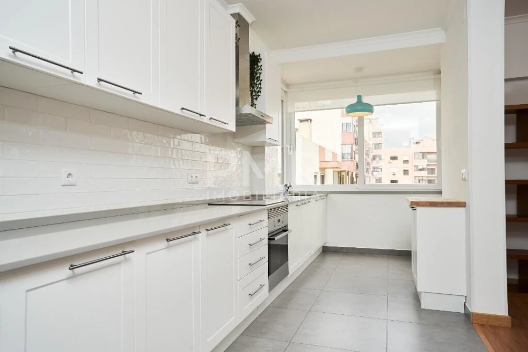 Apartamento T3 para Arrendamento em Lumiar Foto 13