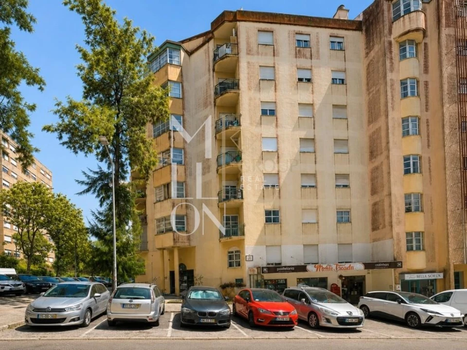 Apartamento T3 para Venda em Algueirão-Mem Martins Foto 36