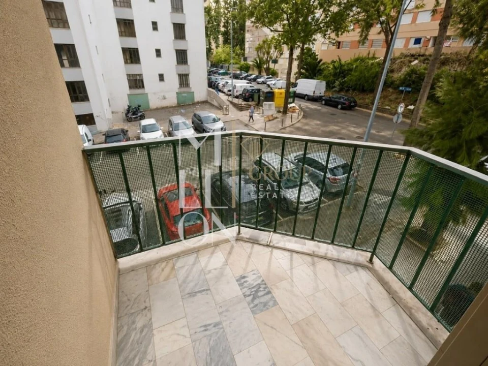 Apartamento T3 para Venda em Algueirão-Mem Martins Foto 27