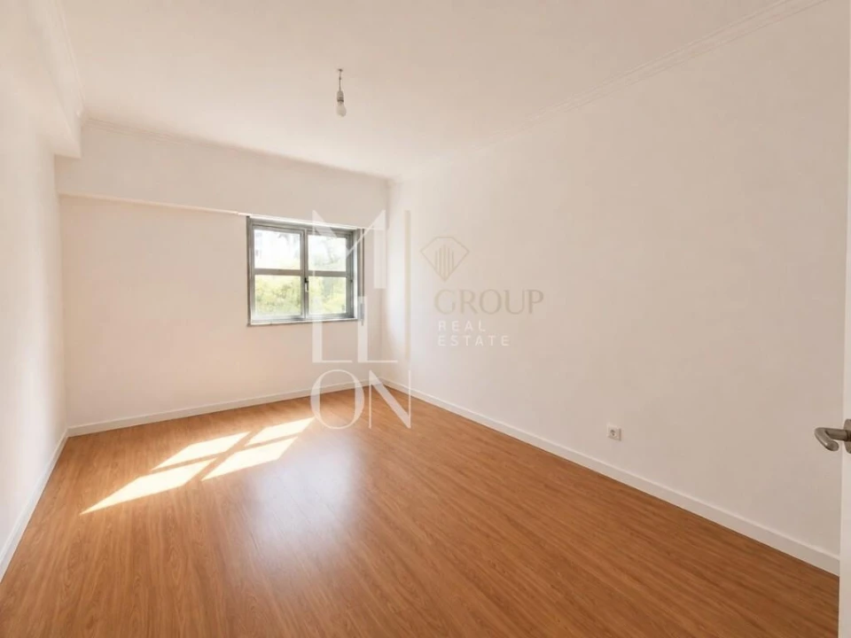 Apartamento T3 para Venda em Algueirão-Mem Martins Foto 24