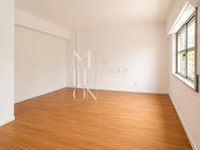 Apartamento T3 para Venda em Algueirão-Mem Martins Foto 18