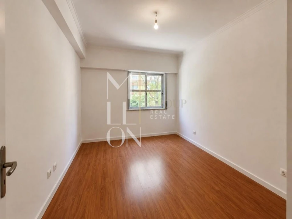Apartamento T3 para Venda em Algueirão-Mem Martins Foto 25