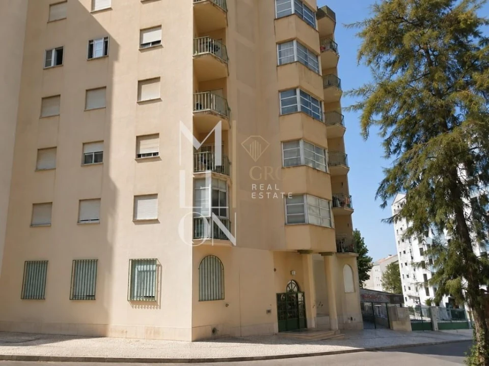 Apartamento T3 para Venda em Algueirão-Mem Martins Foto 34