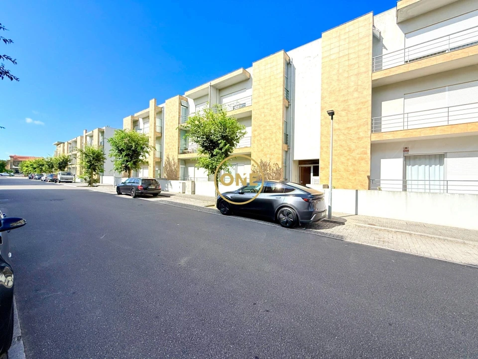 Apartamento T2 para Venda em Arvore Foto 2