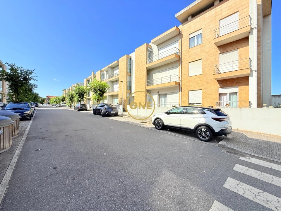 Apartamento T2 para Venda em Arvore Foto 1