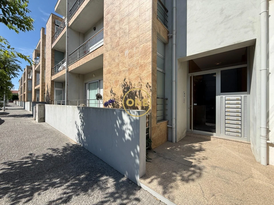 Apartamento T2 para Venda em Arvore Foto 24