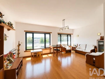 Apartamento T2 para Venda em Olivais