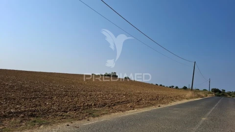 Terreno para Venda em Achete, Azoia de Baixo e Póvoa de Santarém