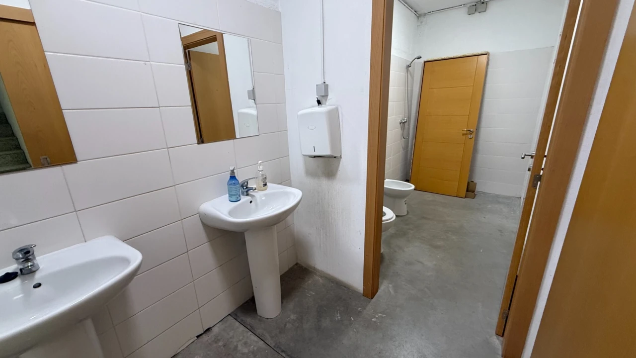 Armazém para Arrendamento em Silvares Foto 21