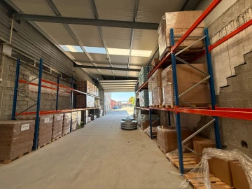 Armazém para Arrendamento em Silvares