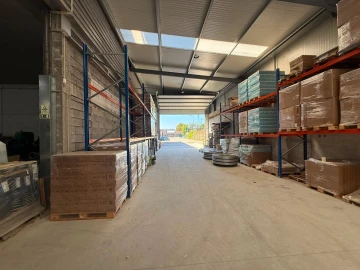 Armazém para Arrendamento em Silvares