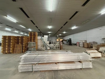 Armazém para Arrendamento em Silvares